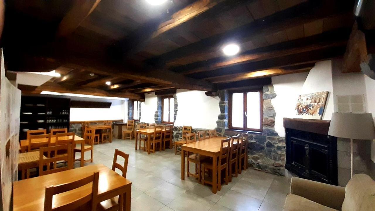 Hostal-Cicloturismo Lopenea Лейса Экстерьер фото