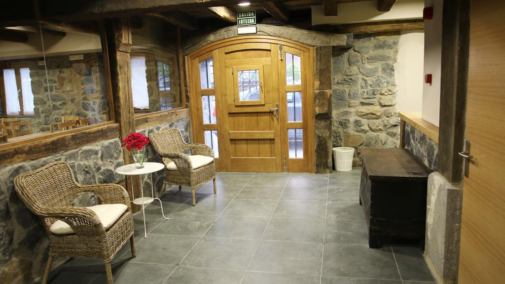 Hostal-Cicloturismo Lopenea Лейса Экстерьер фото